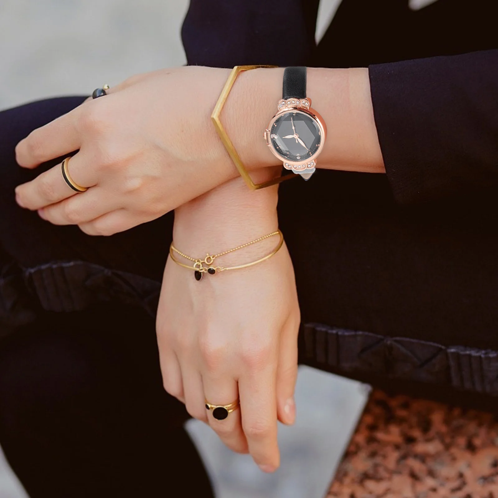 Rhinestone Wristwatch Glass Mirror Strap Student Business Women Watch Business Watch Quartz Movement Lightweight
Rhinestone Wristwatch Glass Mirror Strap Student Business Women Watch Business Watch Quartz Movement Lightweight