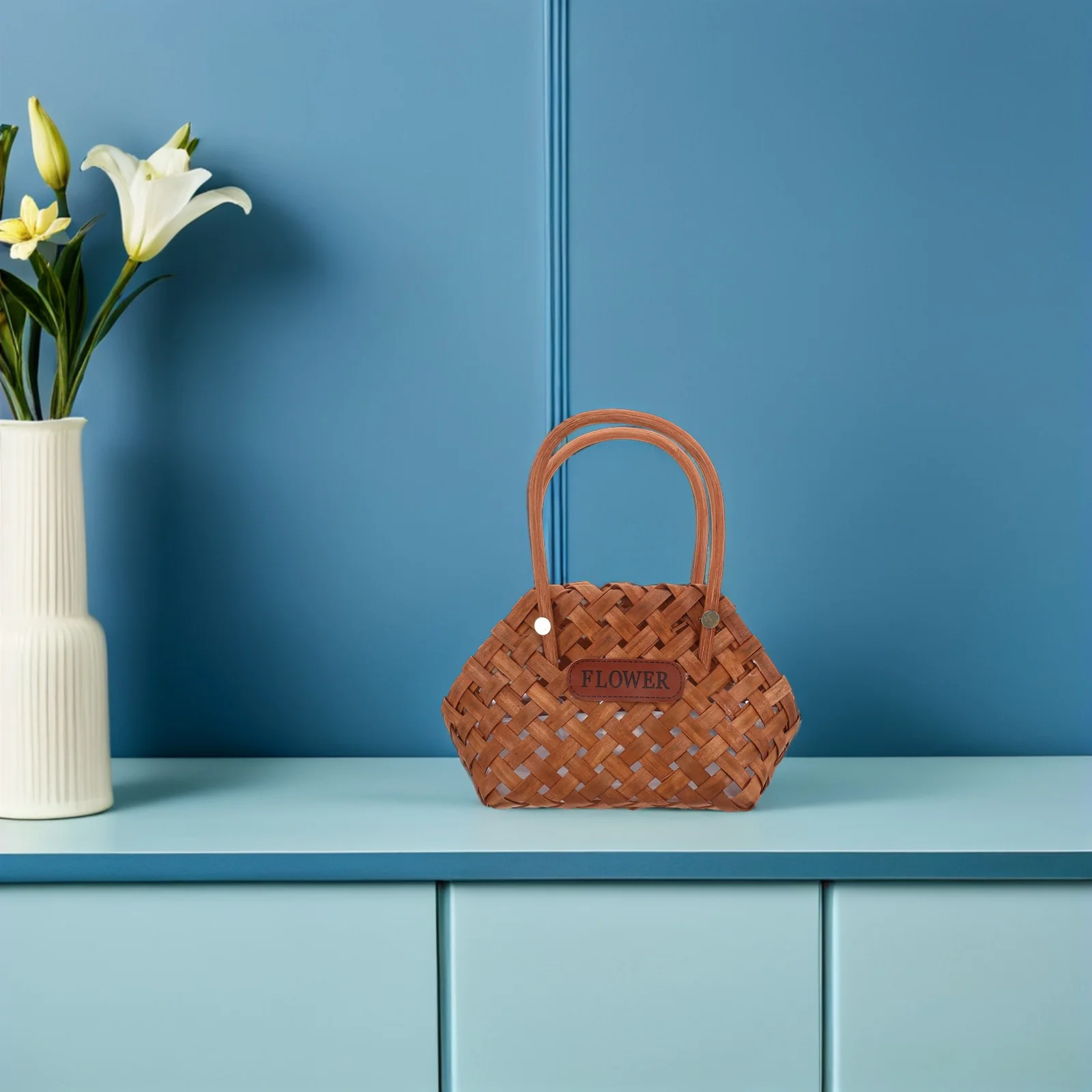 Handwoven Wooden Flower Basket Rustic Vintage Wood Chip Bread Fruit Eggs Storage Plastic Liner Handle Boho Wedding Picnic Basket 
Handwoven Wooden Flower Basket Rustic Vintage Wood Chip Bread Fruit Eggs Storage Plastic Liner Handle Boho Wedding Picnic Basket