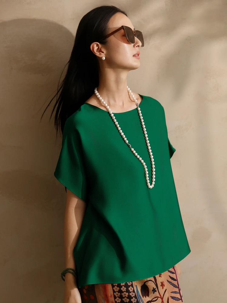 Silk ort Sve T-irt Women's Loose Lightweight Commuter Summer New Sle Original Design round Ne Pure Color
Silk ort Sve T-irt Women's Loose Lightweight Commuter Summer New Sle Original Design round Ne Pure Color