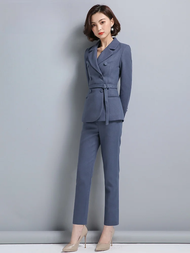 Деловой костюм для женщин: осенне-зимний комплект с брюками, приталенный, профессиональный, модный, в стиле OL, с длинным рукавом
Деловой костюм для женщин: осенне-зимний комплект с брюками, приталенный, профессиональный, модный, в стиле OL, с длинным рукавом