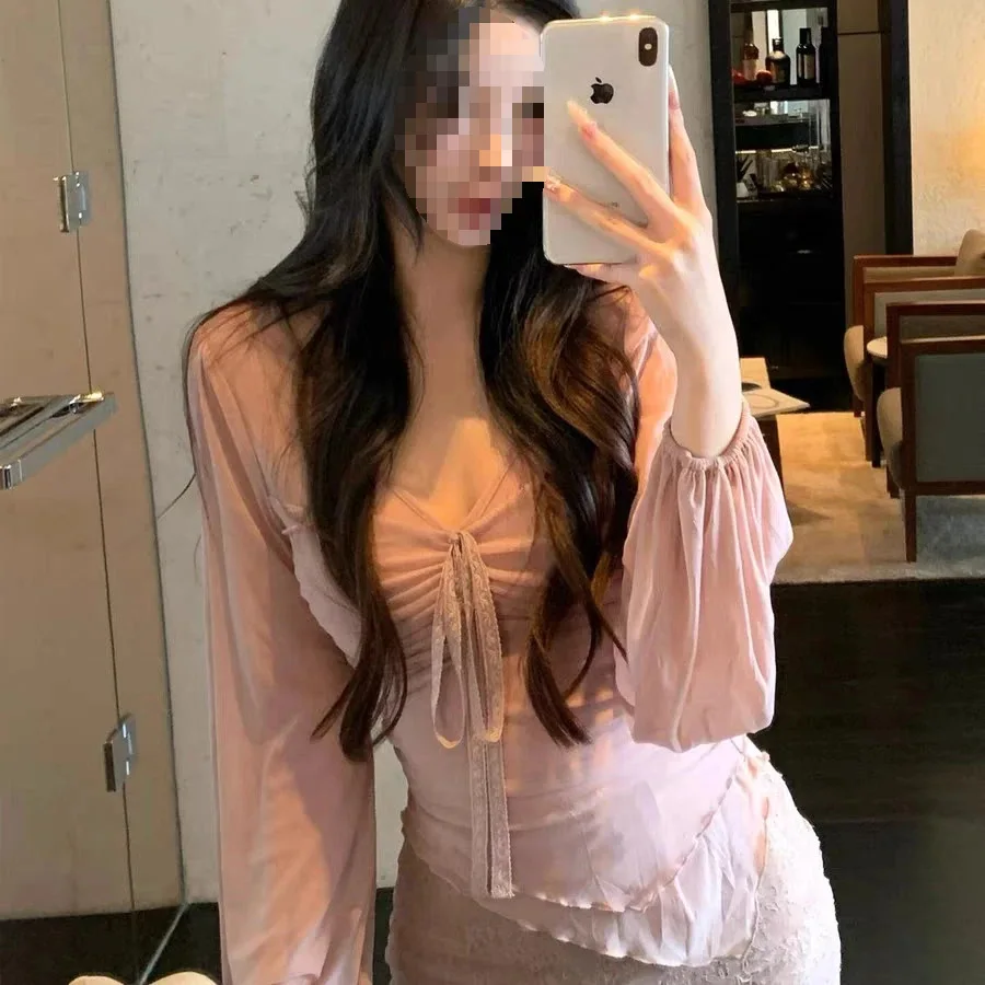 2026 New Women's Double Layer Mesh Tie Up Pleated Long Sleeve Tops, Short Style Slim Fit Pure Desire Fashion Casual T Shirts
2026 New Women's Double Layer Mesh Tie Up Pleated Long Sleeve Tops, Short Style Slim Fit Pure Desire Fashion Casual T Shirts