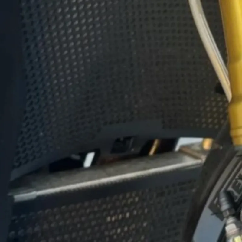 Защитная крышка решетки радиатора 2023 для BMW M1000R M 1000R 2023 2024, защита решетки радиатора для воды и масла мотоцикла M 1000 R
Защитная крышка решетки радиатора 2023 для BMW M1000R M 1000R 2023 2024, защита решетки радиатора для воды и масла мотоцикла M 1000 R