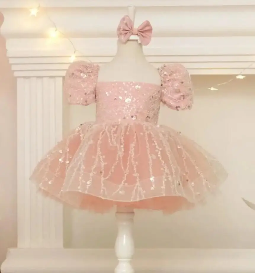 Pink Tulle Flower Girl Dresses Square Neck Puff Sleeve First Communion Dresses Prom Ball Gown Princess Baby Girl Party Dresses
Pink Tulle Flower Girl Dresses Square Neck Puff Sleeve First Communion Dresses Prom Ball Gown Princess Baby Girl Party Dresses