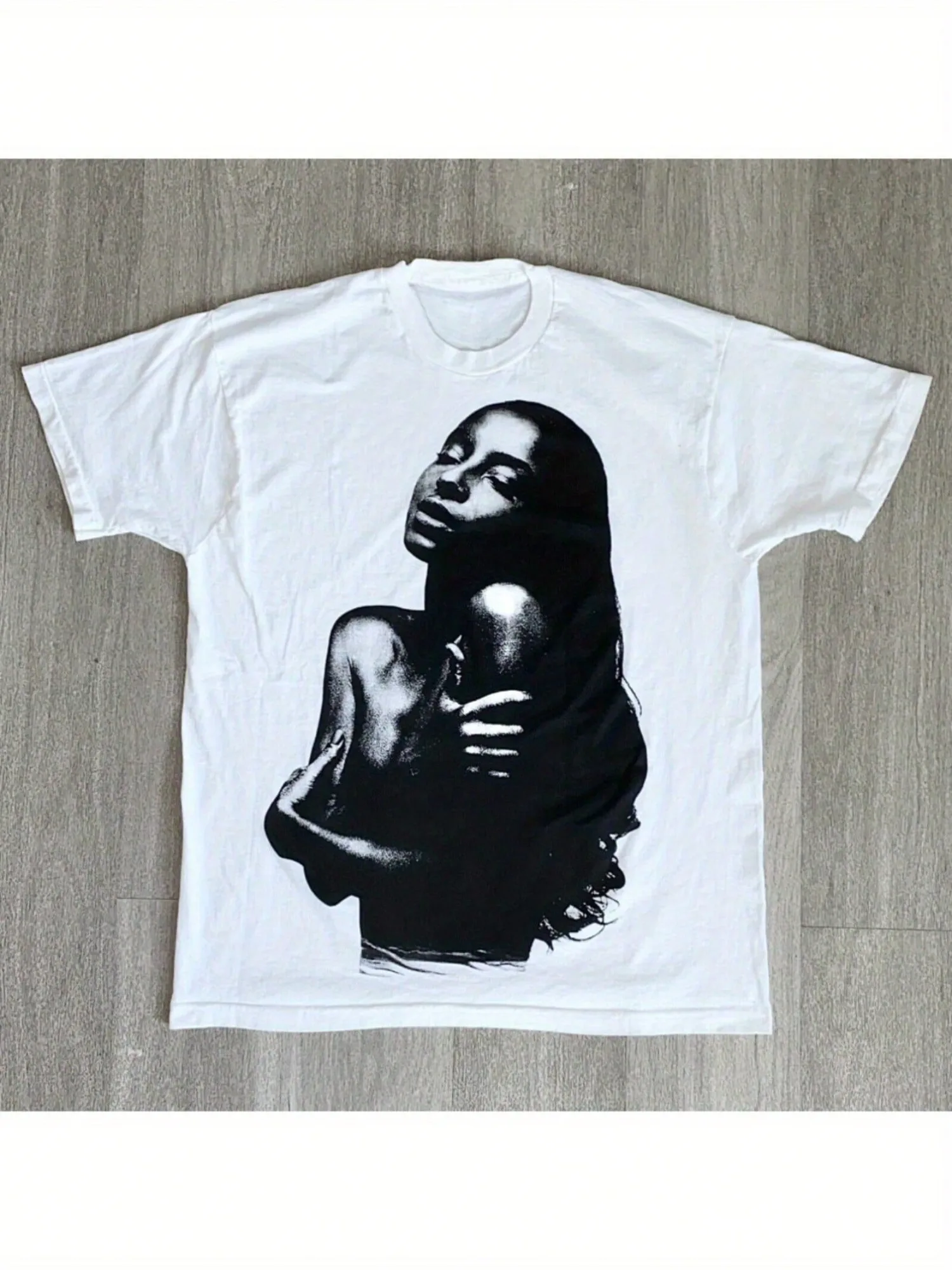 Vintage Sade Fan Tee Soft Comfortable Big Print Retro Album Cover Graphic Print T-Shirt For Music Lovers
Vintage Sade Fan Tee Soft Comfortable Big Print Retro Album Cover Graphic Print T-Shirt For Music Lovers