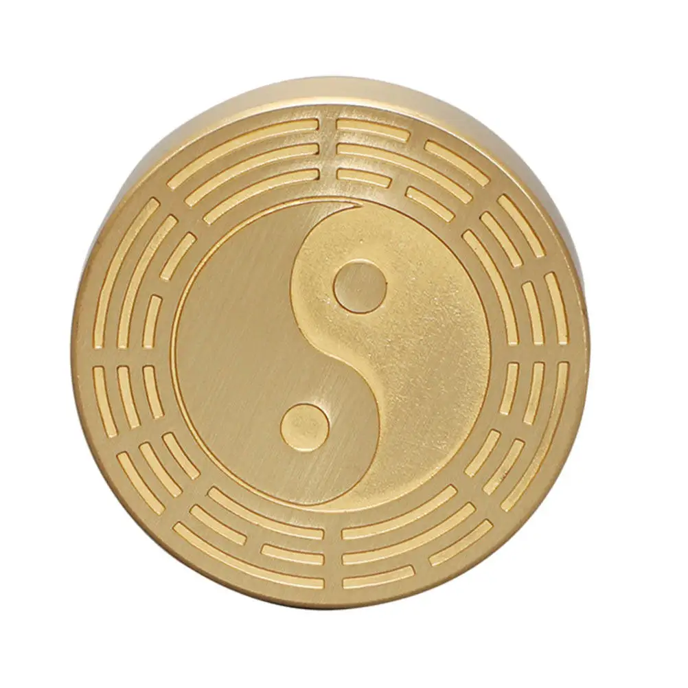 Латунный пресс-папье круглой формы, простой дизайн, для каллиграфии, твердый, для домашнего офиса, аксессуар для китайской живописи
Латунный пресс-папье круглой формы, простой дизайн, для каллиграфии, твердый, для домашнего офиса, аксессуар для китайской живописи