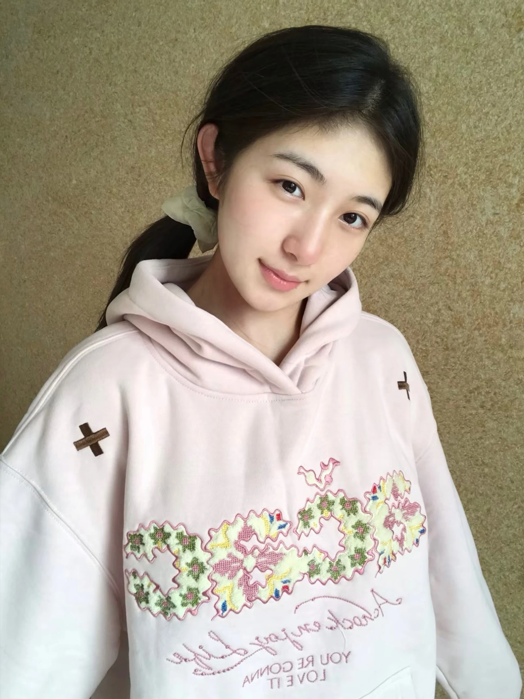 Retro American Cotton Hoodie Women's Long Sleeve Embroidered Letter Casual Style Autumn Winter Fashionable Top
Retro American Cotton Hoodie Women's Long Sleeve Embroidered Letter Casual Style Autumn Winter Fashionable Top