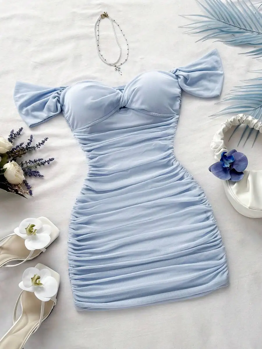 Light Blue Off Shoulder Ruched Bodycon Dress with Bow Sleeves
Light Blue Off Shoulder Ruched Bodycon Dress with Bow Sleeves