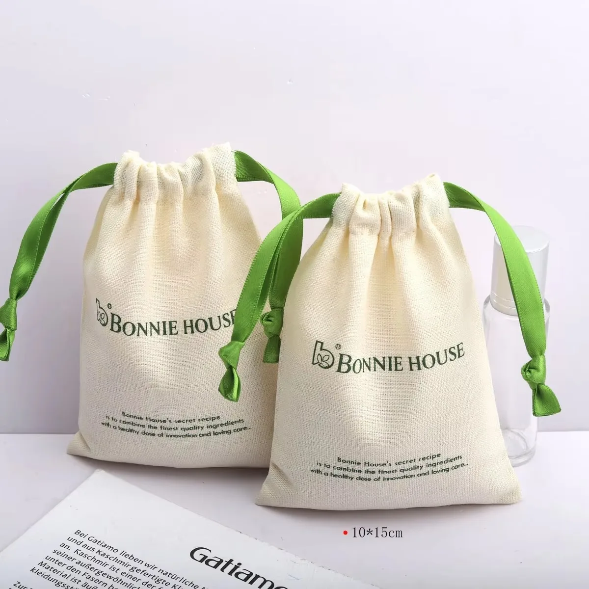 Reusable High-Quality Cotton Jewelry Bag Custom Logo Printed Muslin Dust Pouch for Jewellery Gift bag
Reusable High-Quality Cotton Jewelry Bag Custom Logo Printed Muslin Dust Pouch for Jewellery Gift bag