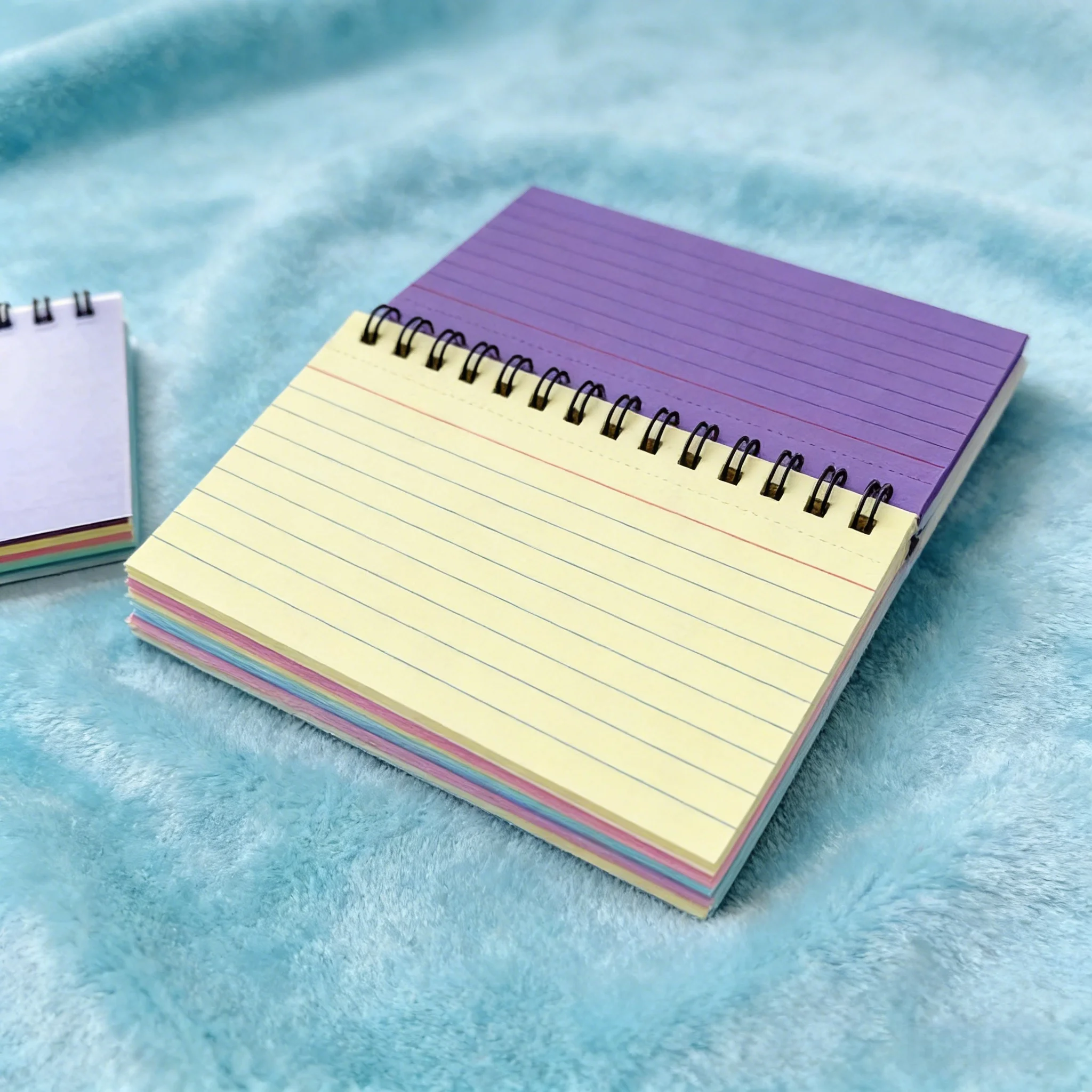 Карманный блокнот с разноцветными облаками, 50 листов, для удобных быстрых заметок и веселых напоминаний.
Карманный блокнот с разноцветными облаками, 50 листов, для удобных быстрых заметок и веселых напоминаний.