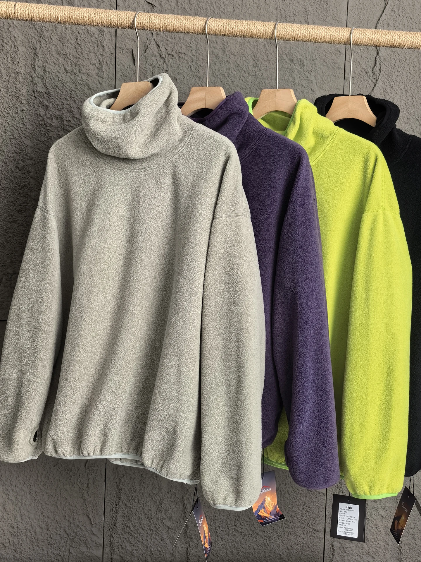 Soft Fluffy High Collar Couple Sle Autumn Winter Outdoor Warm Fce Wide Fit Base irt Youth Trend Polyester Fiber Hoodie
Soft Fluffy High Collar Couple Sle Autumn Winter Outdoor Warm Fce Wide Fit Base irt Youth Trend Polyester Fiber Hoodie