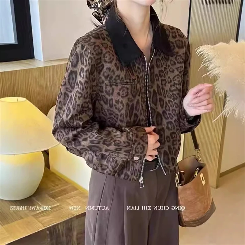 Designer Jacket Women Leopard Coat Retro Style Heavy Craftsmanship Outerwear Warm Jacket Casual Streetwear
Designer Jacket Women Leopard Coat Retro Style Heavy Craftsmanship Outerwear Warm Jacket Casual Streetwear