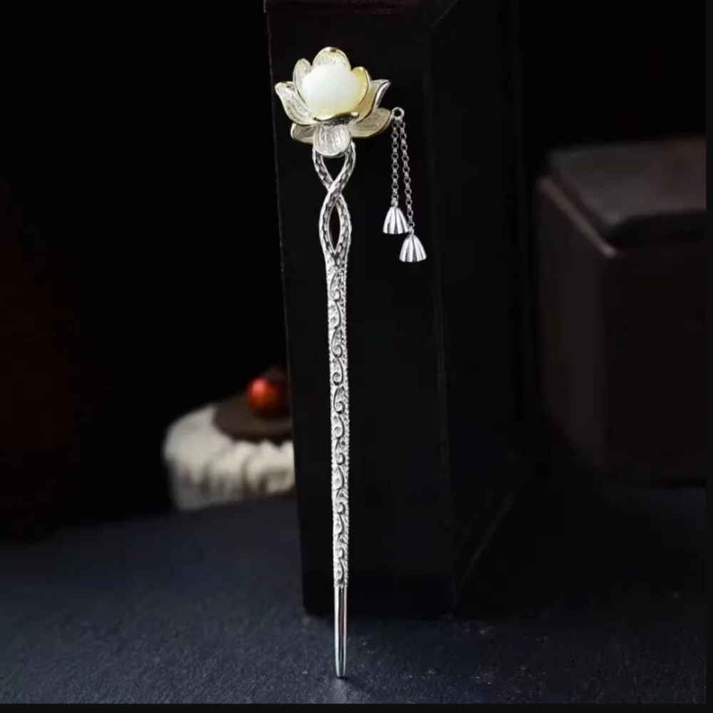 Lotus Jade Tassel Hairpin Ancient Chinese Hair Accessory Handmade Mother's Gift Vintage Inspired Elegant Jewelry Gift for Women
Lotus Jade Tassel Hairpin Ancient Chinese Hair Accessory Handmade Mother's Gift Vintage Inspired Elegant Jewelry Gift for Women