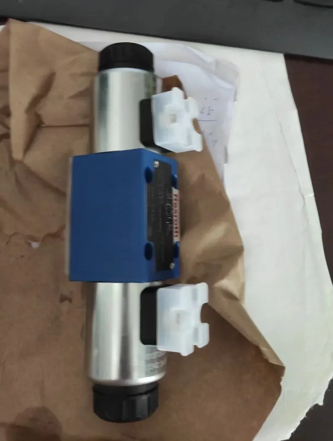 Solenoid valve 0810092101, 0810092103, 0810092105, 0810092109 
Solenoid valve 0810092101, 0810092103, 0810092105, 0810092109