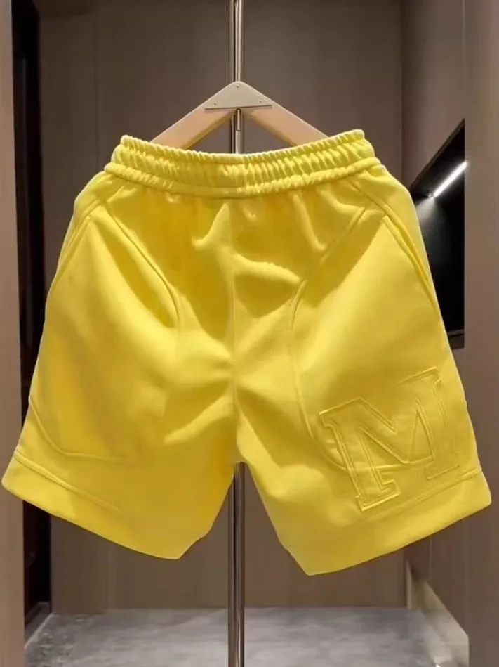 Новые летние мужские модные брендовые шорты с вышивкой и пэчворком, плотные, повседневные, свободного кроя, универсальные, для пар, бриджи до колена
Новые летние мужские модные брендовые шорты с вышивкой и пэчворком, плотные, повседневные, свободного кроя, универсальные, для пар, бриджи до колена