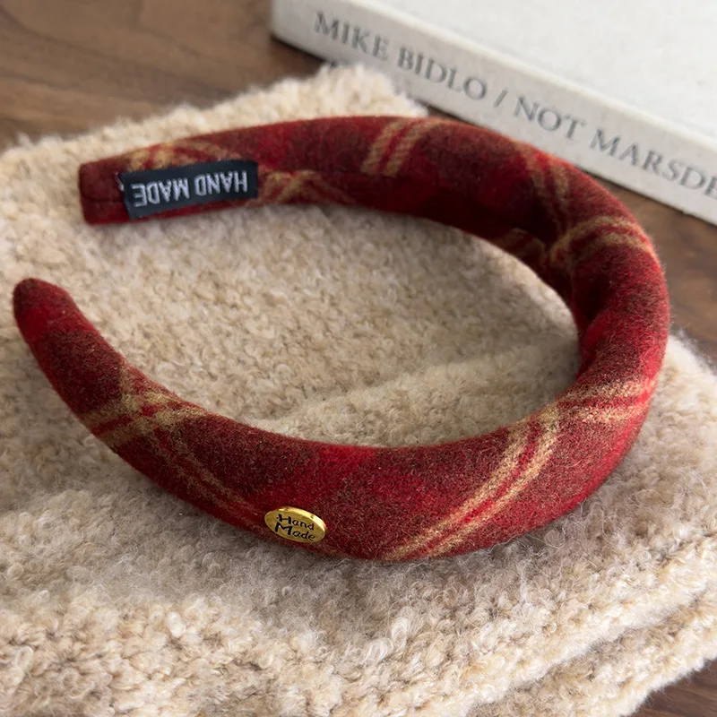 Headband Red Plaid Crown Lifting Non Slip Flyaway Fixer for Face Washing Styling Women New Year Elegant Durable Fabric
Headband Red Plaid Crown Lifting Non Slip Flyaway Fixer for Face Washing Styling Women New Year Elegant Durable Fabric