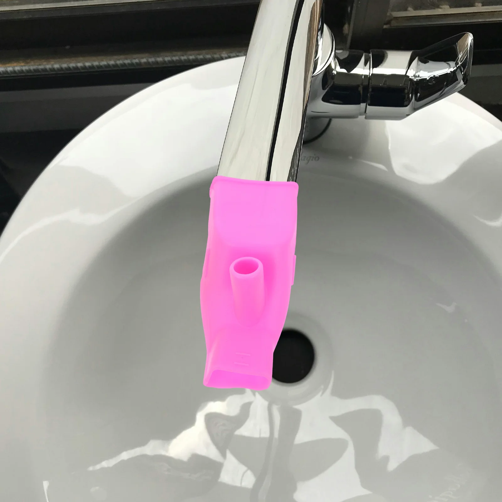 6 шт., удлинитель воды для крана, безопасный силиконовый удлинитель для раковины для маленьких детей, аксессуар для мытья рук, брызгозащищенный аксессуар, устройство для мытья рук
6 шт., удлинитель воды для крана, безопасный силиконовый удлинитель для раковины для маленьких детей, аксессуар для мытья рук, брызгозащищенный аксессуар, устройство для мытья рук