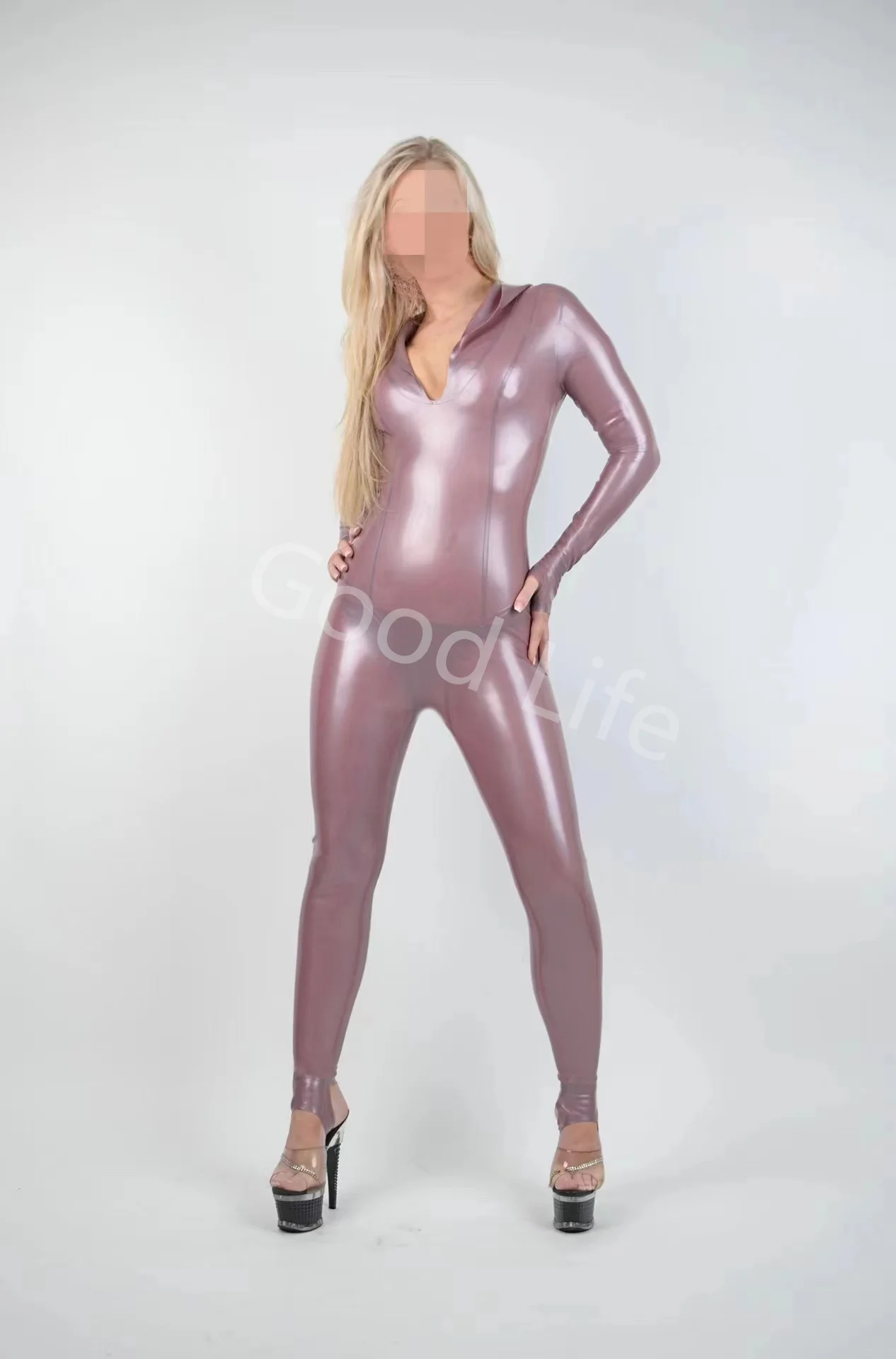 Sexy exotic handmade Sexy woman female Latex Catsuits Bodysuits with Cloak hat sexy lingerie Latex Catsuit No Zipper Neck Entry
Sexy exotic handmade Sexy woman female Latex Catsuits Bodysuits with Cloak hat sexy lingerie Latex Catsuit No Zipper Neck Entry