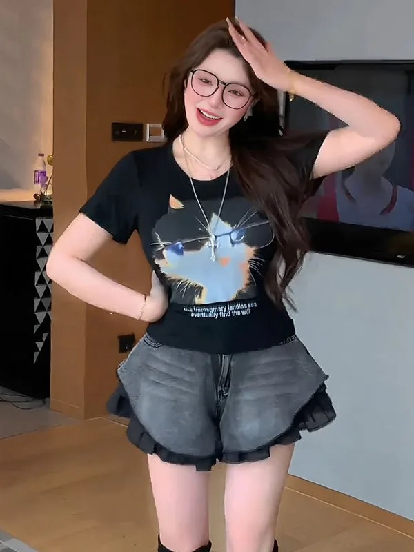 Женская летняя футболка больших размеров в американском ретро-стиле с принтом, черная, с круглым вырезом, приталенная, для повседневной носки, стандартный крой
Женская летняя футболка больших размеров в американском ретро-стиле с принтом, черная, с круглым вырезом, приталенная, для повседневной носки, стандартный крой