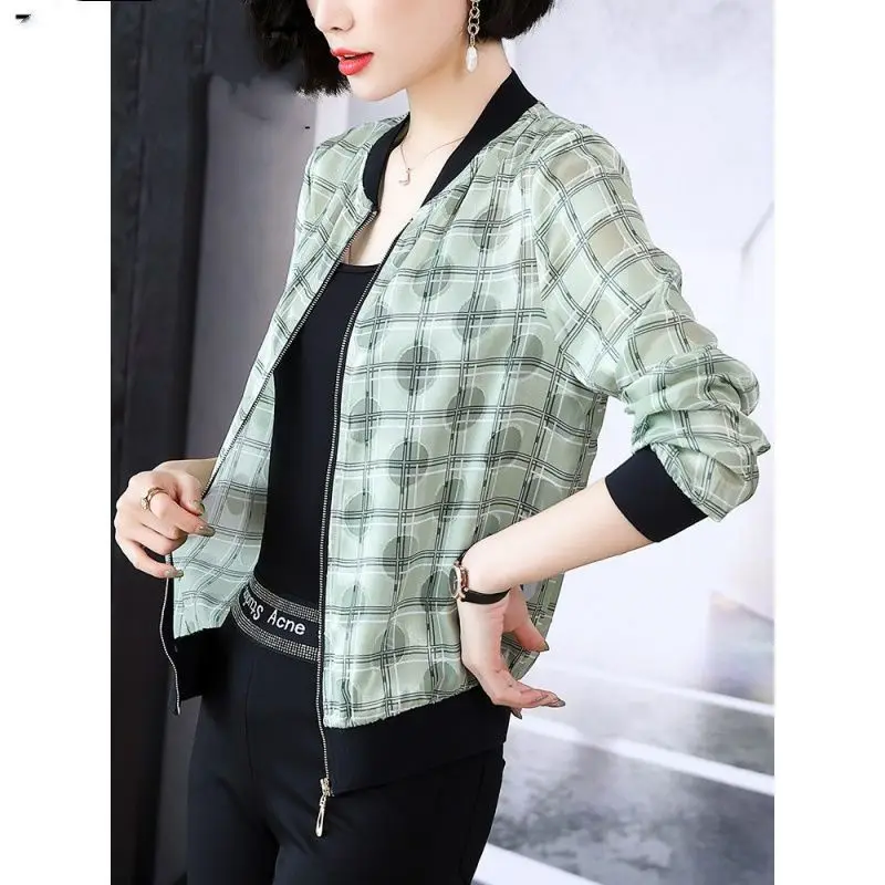 Versatile Print Long Sleeve Jacket Women Summer Short Chiffon Baseball Jersey Thin Coat Sun Protection Fashion Cardigan Top Z971
Versatile Print Long Sleeve Jacket Women Summer Short Chiffon Baseball Jersey Thin Coat Sun Protection Fashion Cardigan Top Z971