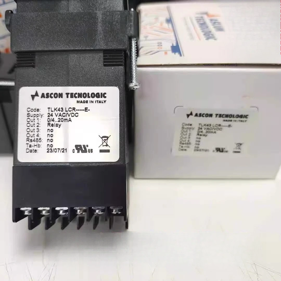 TLK43LORRRS-E Thermostat, Brand New Original Genuine TLK43LCR-
TLK43LORRRS-E Thermostat, Brand New Original Genuine TLK43LCR-