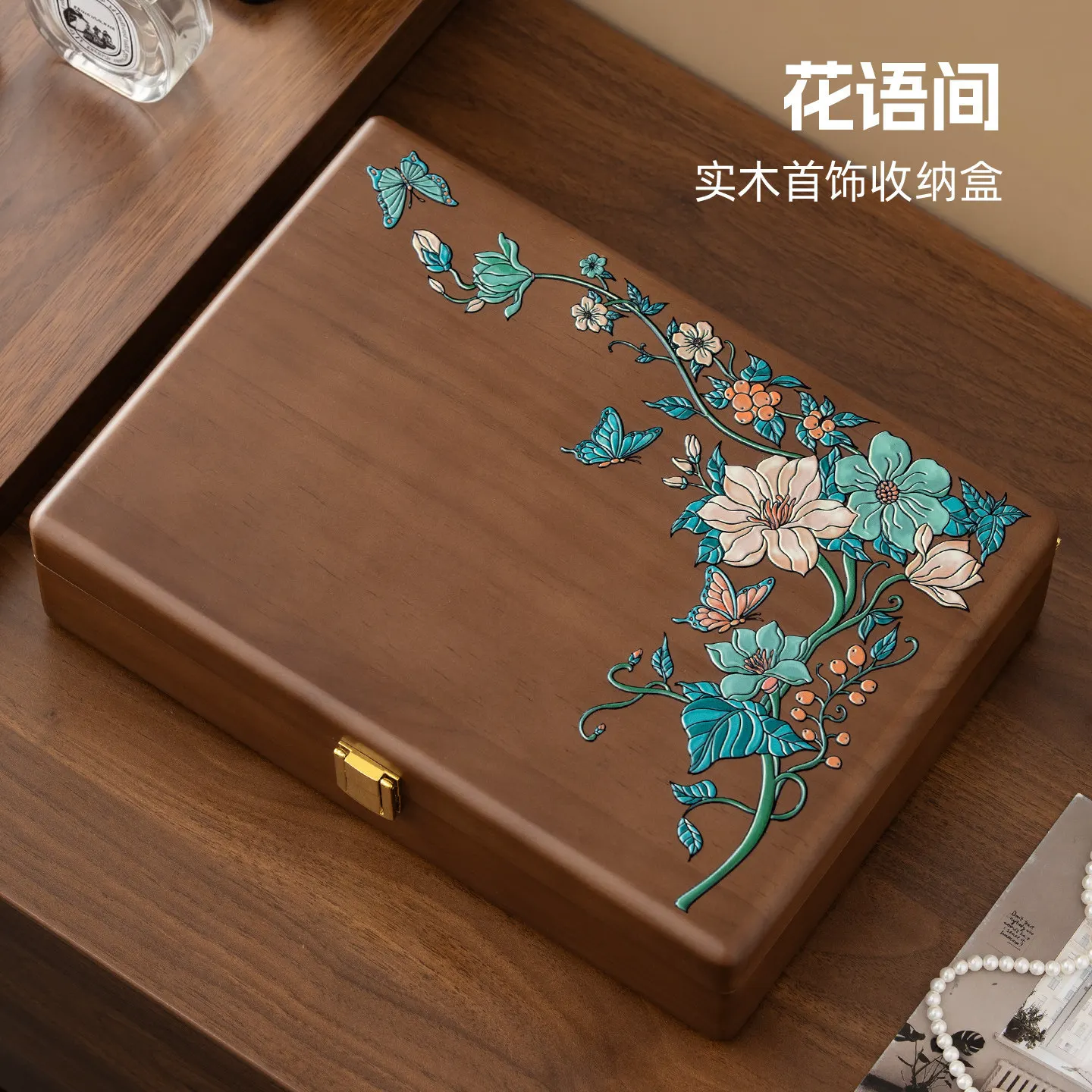 HYS new multi-functional dustproof large-capacity ring necklace earrings special storage box solid wood retro jewelry jewelry
HYS new multi-functional dustproof large-capacity ring necklace earrings special storage box solid wood retro jewelry jewelry