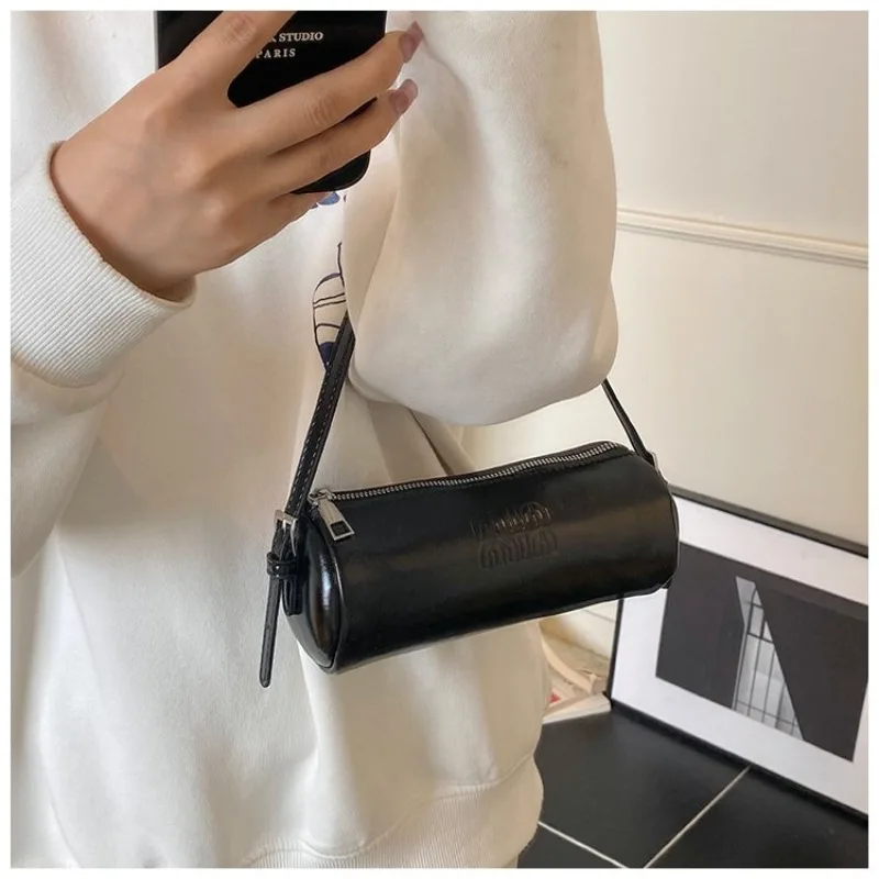 Classic Tote Bags For Ladies Leather Handbag Shoulder Style Luxury Brand Popular Women Messenger Bag Fashionable Elegant
Classic Tote Bags For Ladies Leather Handbag Shoulder Style Luxury Brand Popular Women Messenger Bag Fashionable Elegant