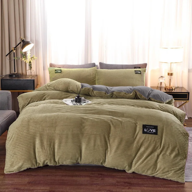 Winter Soft Warm Red Yellow Coral Magic Velvet Quilt Bed Cover Set One Piece Flannel Thickening Warm Duvet Queen Bedding Cover
Winter Soft Warm Red Yellow Coral Magic Velvet Quilt Bed Cover Set One Piece Flannel Thickening Warm Duvet Queen Bedding Cover