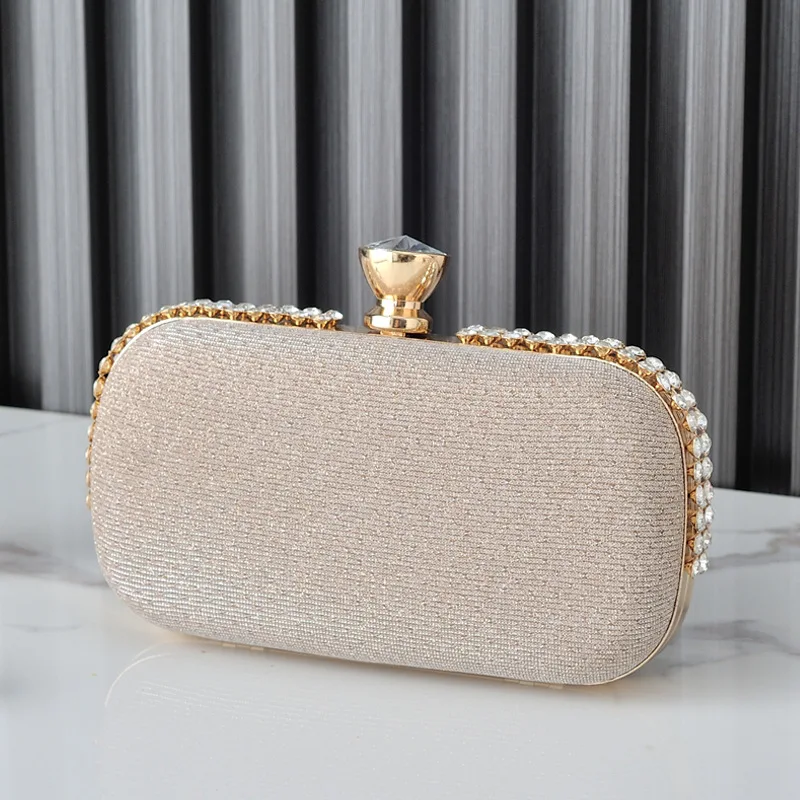 Women Sweet Evening Bags Female Classic Diamonds Metal Frame Clutch Wedding Party Handbags and Purse with Crossbody Chain
Women Sweet Evening Bags Female Classic Diamonds Metal Frame Clutch Wedding Party Handbags and Purse with Crossbody Chain
