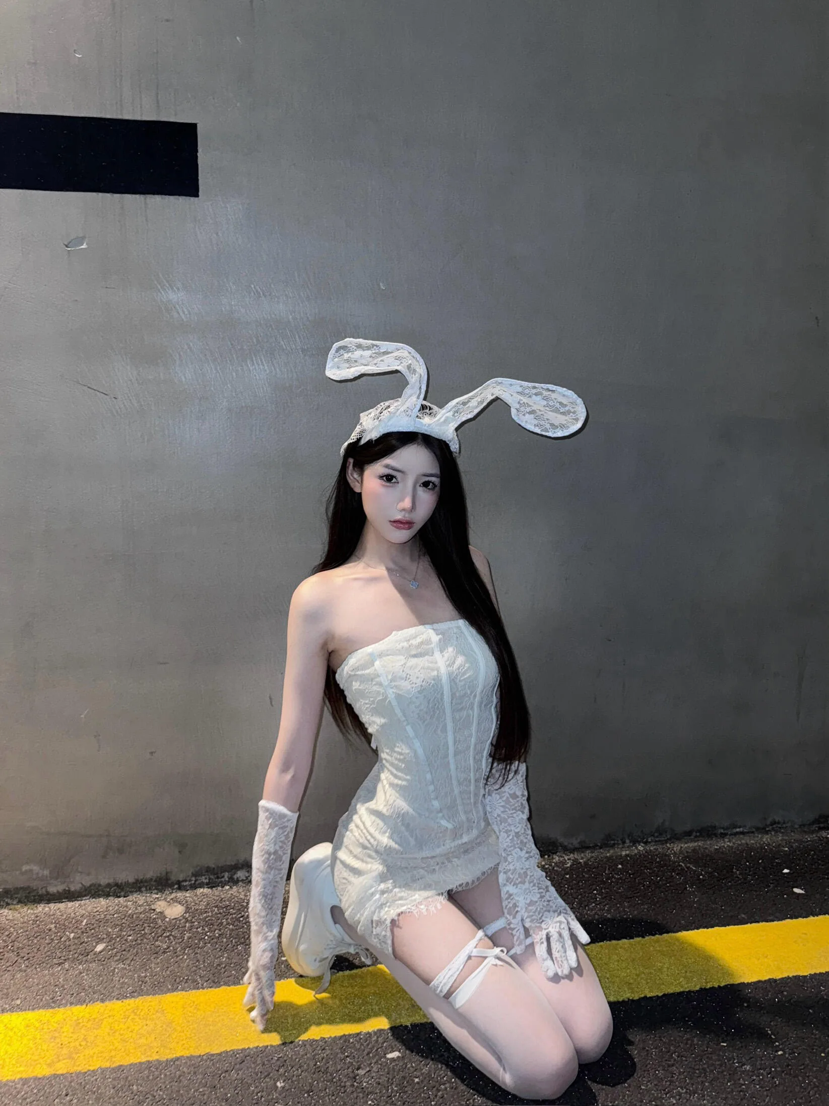 Pure Desire, сексуальная кружевная маска с заячьими ушками, комплект для горячих девушек, наряд на Хэллоуин для девочек с кроликом, женская зимняя коллекция Faion
Pure Desire, сексуальная кружевная маска с заячьими ушками, комплект для горячих девушек, наряд на Хэллоуин для девочек с кроликом, женская зимняя коллекция Faion