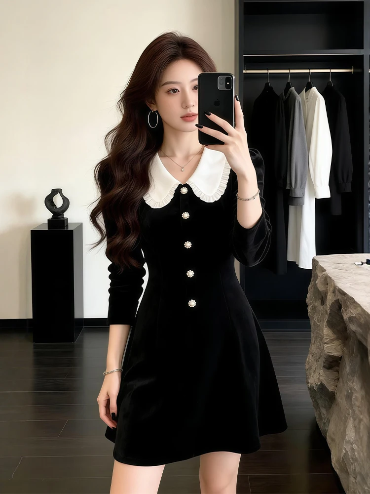 Black Waist-Cinched Doll Face plus Size Women's Dress Korean Style Short Skirt A-Line Silhouette Long Sleeve Button Detail
Black Waist-Cinched Doll Face plus Size Women's Dress Korean Style Short Skirt A-Line Silhouette Long Sleeve Button Detail