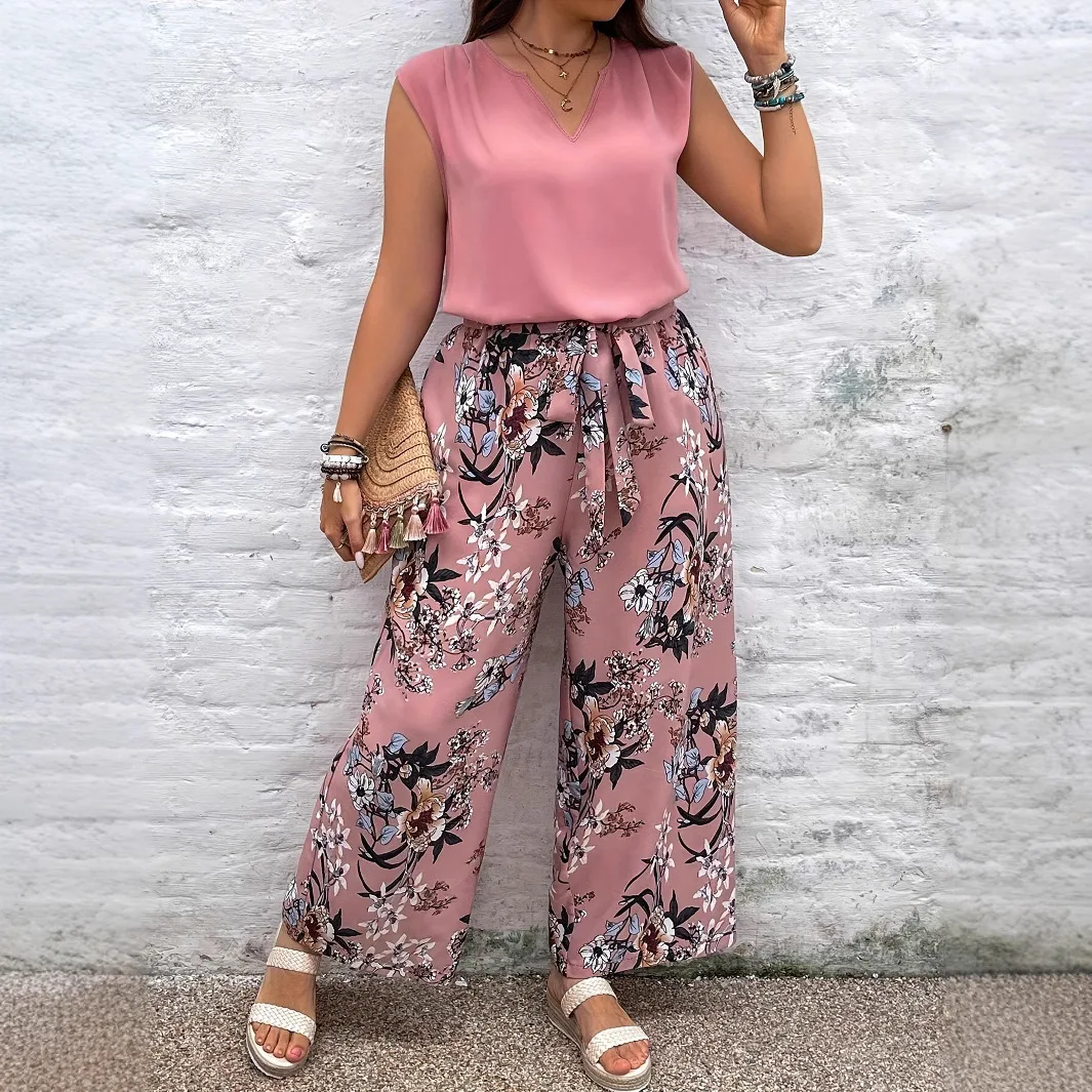 2025 Women Summer New Solid Color V-neck Sleeveless Vest Printed Wide-leg Pants Two-piece Set Womens Out-of-the-match Style Suit
2025 Women Summer New Solid Color V-neck Sleeveless Vest Printed Wide-leg Pants Two-piece Set Womens Out-of-the-match Style Suit