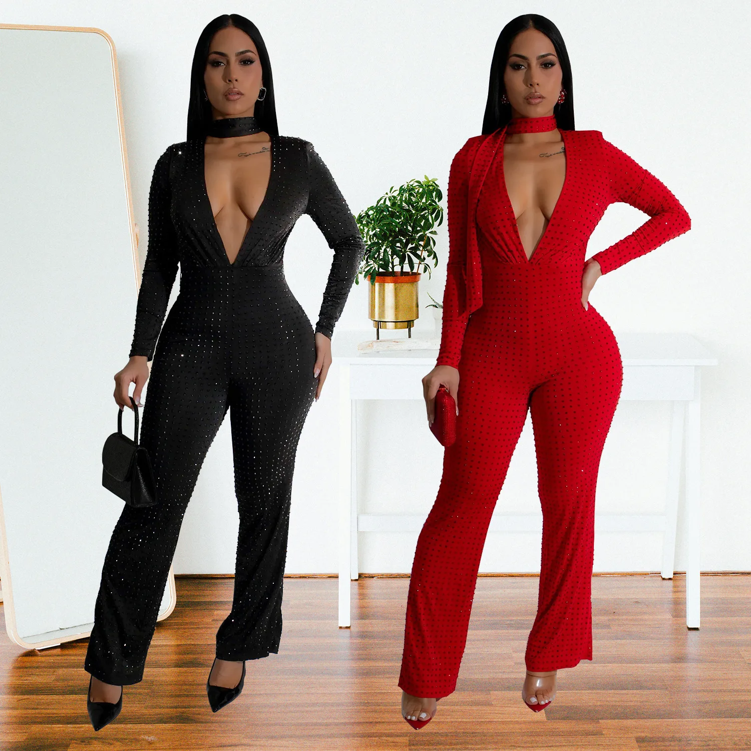 C7213 Fashionable Women's Sexy V-neck Long Sleeved Diamond Hot Stamping Bag Arm Jumpsuit New
C7213 Fashionable Women's Sexy V-neck Long Sleeved Diamond Hot Stamping Bag Arm Jumpsuit New
