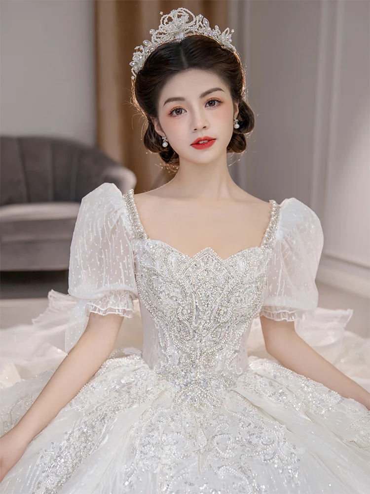 Elegant Pregnant Bride High Waist Long Train Wedding Dress Sweet Style One Shoulder Polyester Net Fabric Floral Embroidery
Elegant Pregnant Bride High Waist Long Train Wedding Dress Sweet Style One Shoulder Polyester Net Fabric Floral Embroidery