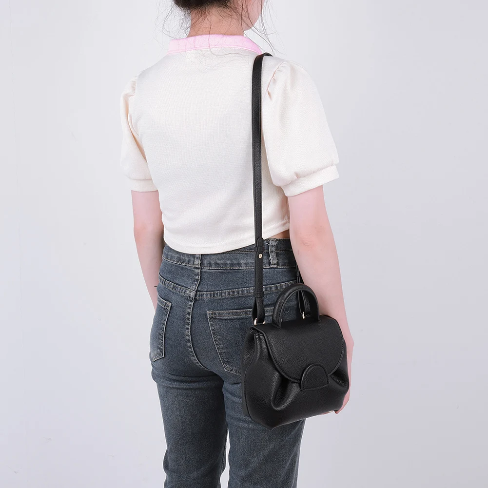 Women Fashion Shoulder Bag Large Capacity PU Leather Small Tote Handbag Detachable Strap Chic Crossbody Bag for Working Shopping
Women Fashion Shoulder Bag Large Capacity PU Leather Small Tote Handbag Detachable Strap Chic Crossbody Bag for Working Shopping