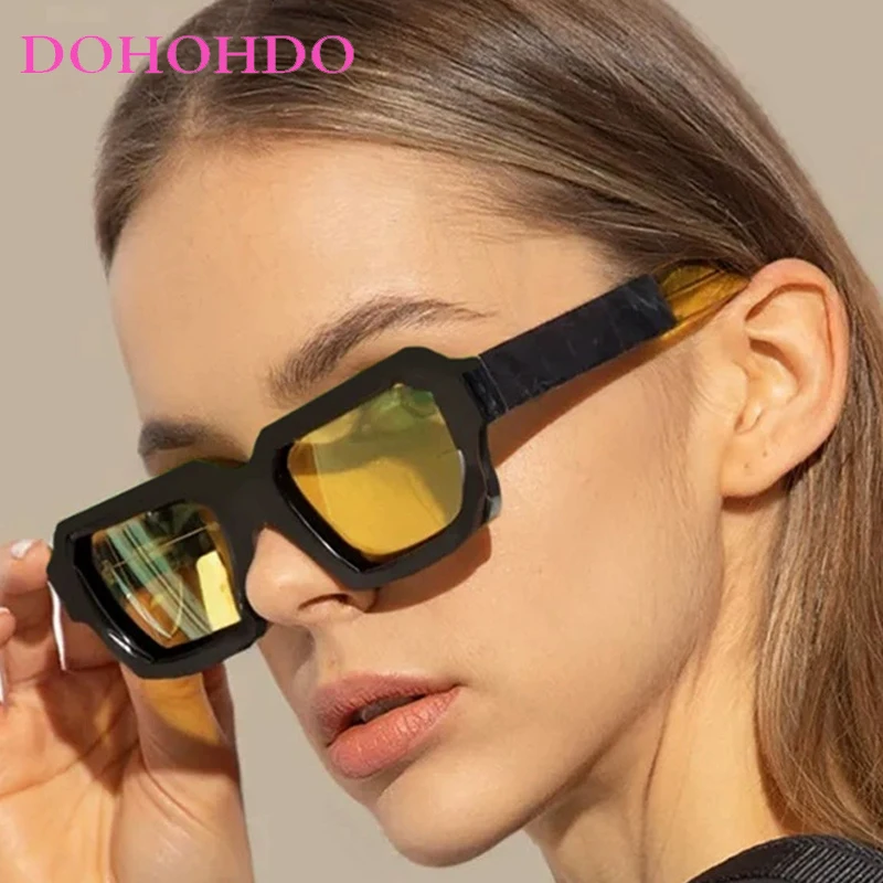 DOHOHDO Trendy Sunglasses Fashionable Men and Women Small Frame Square Decorative Eyeglass Luxury Outdoor Driving Design UV400
DOHOHDO Trendy Sunglasses Fashionable Men and Women Small Frame Square Decorative Eyeglass Luxury Outdoor Driving Design UV400