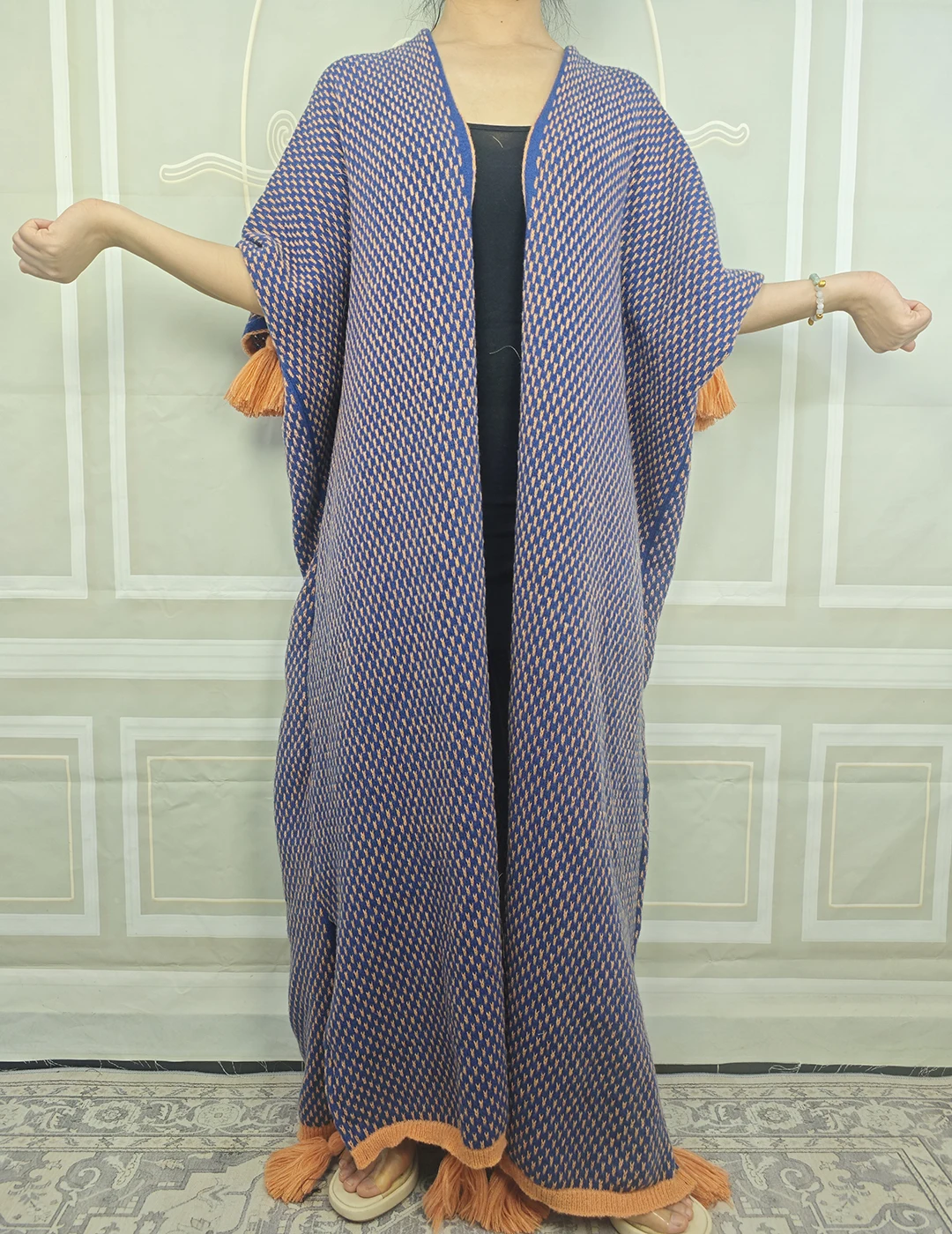 Женский осенний модный вязаный свитер свободного размера 2026, офисный женский свитер высокого качества с открытой строчкой, женская верхняя одежда, кимоно, африканская Абая
Женский осенний модный вязаный свитер свободного размера 2026, офисный женский свитер высокого качества с открытой строчкой, женская верхняя одежда, кимоно, африканская Абая