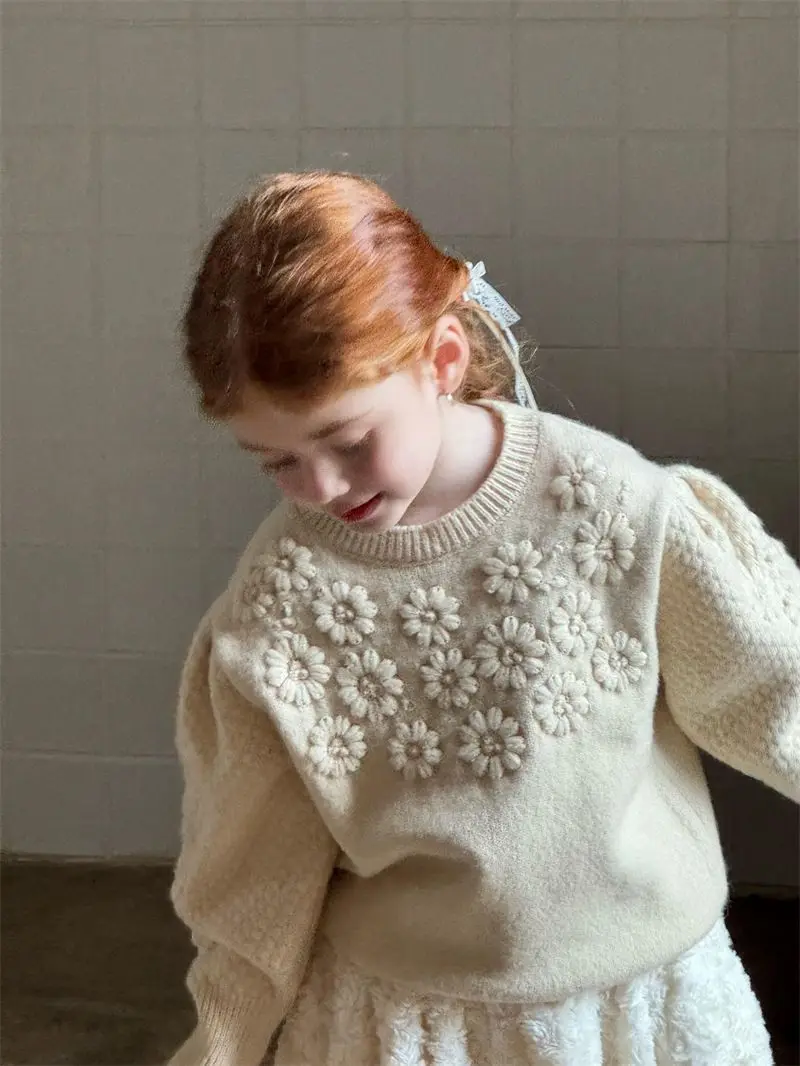Korean Style Girls Sweater 2024 Winter New Childrens Wear Girl Baby Foreign Flower Puffed Sleeve Sweater Casual
Korean Style Girls Sweater 2024 Winter New Childrens Wear Girl Baby Foreign Flower Puffed Sleeve Sweater Casual