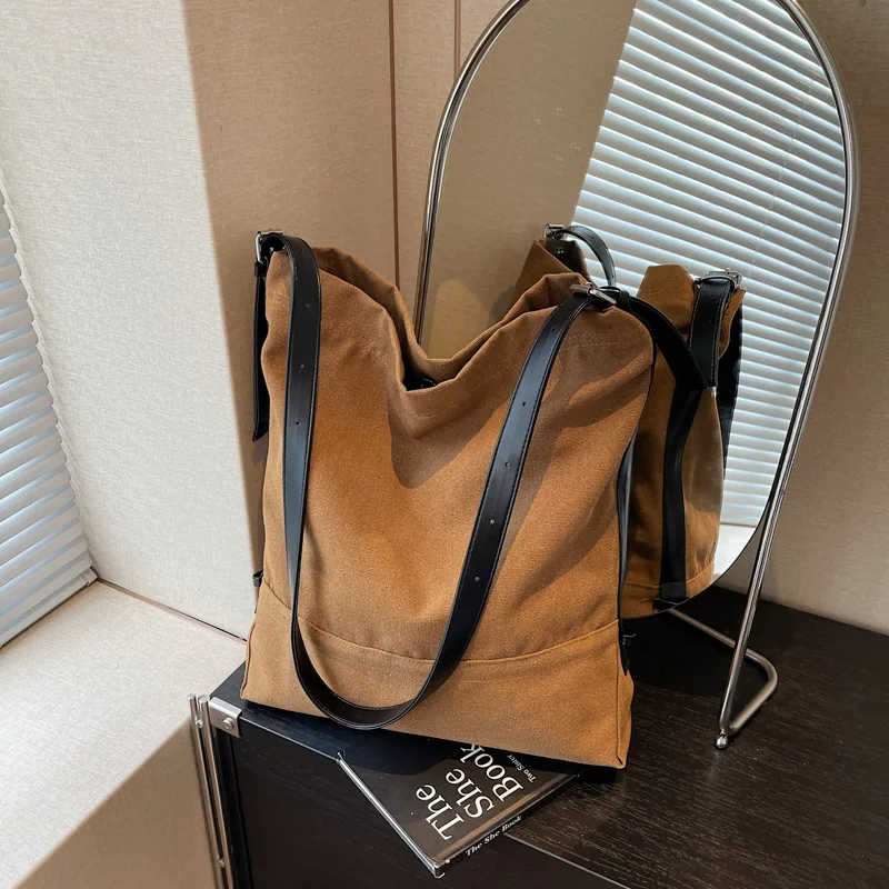 2025 Fashion Tote Bag for Women - Trendy Bucket Shoulder Bag, Vintage Canvas Purse for Work & Casual, Minimalist Commuter Bag
2025 Fashion Tote Bag for Women - Trendy Bucket Shoulder Bag, Vintage Canvas Purse for Work & Casual, Minimalist Commuter Bag
