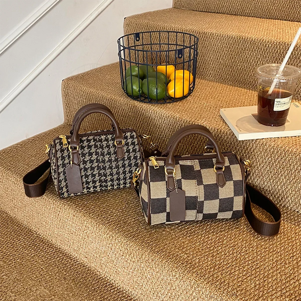 For Daily Use Large Capacity Classic Stripe Plaid Pattern Shoulder Bag PU Crossbody Tote Adjustable Strap Zip Closure
For Daily Use Large Capacity Classic Stripe Plaid Pattern Shoulder Bag PU Crossbody Tote Adjustable Strap Zip Closure