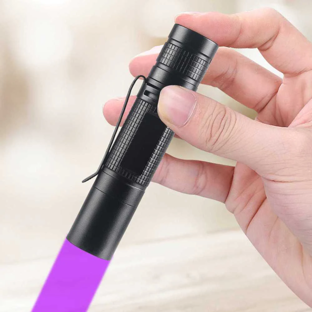 C5 UV LED Flashlight 395nm Ultraviolet Light Mini Flash Light UV Lanterna Portable LED Lamp for Cash Medical Product Detector
C5 UV LED Flashlight 395nm Ultraviolet Light Mini Flash Light UV Lanterna Portable LED Lamp for Cash Medical Product Detector