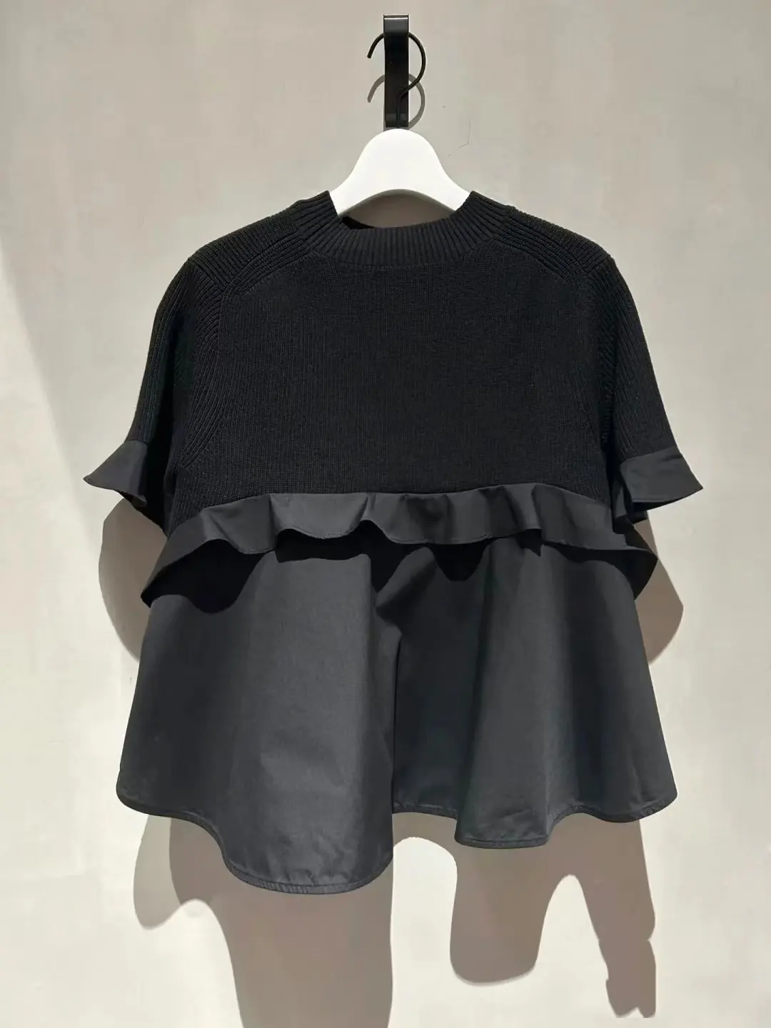 FOG SACAI Patchwork Knitted Loose round Ne ort Sve irt Women's Summer Casual Sle Pure Cotton T-irt Simple Design
FOG SACAI Patchwork Knitted Loose round Ne ort Sve irt Women's Summer Casual Sle Pure Cotton T-irt Simple Design