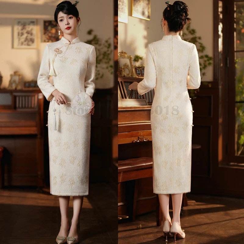 Mink Hair Autumn Winter Girls' Cheongsam Long Gentle Light Color Qipao Sexy Vintage Elegant High Split Long Sleeve Chinese Dress
Mink Hair Autumn Winter Girls' Cheongsam Long Gentle Light Color Qipao Sexy Vintage Elegant High Split Long Sleeve Chinese Dress