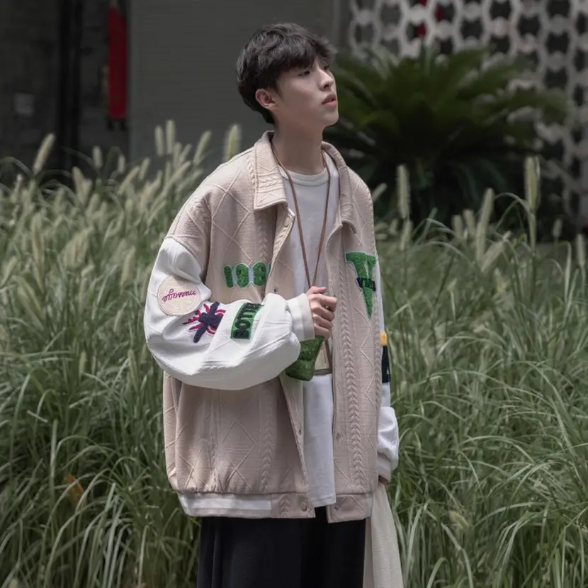 Мужская повседневная куртка из высококачественной ткани, свободного кроя, с цветными блоками, ветрозащитная, для весенне-осеннего сезона, стильная верхняя одежда
Мужская повседневная куртка из высококачественной ткани, свободного кроя, с цветными блоками, ветрозащитная, для весенне-осеннего сезона, стильная верхняя одежда