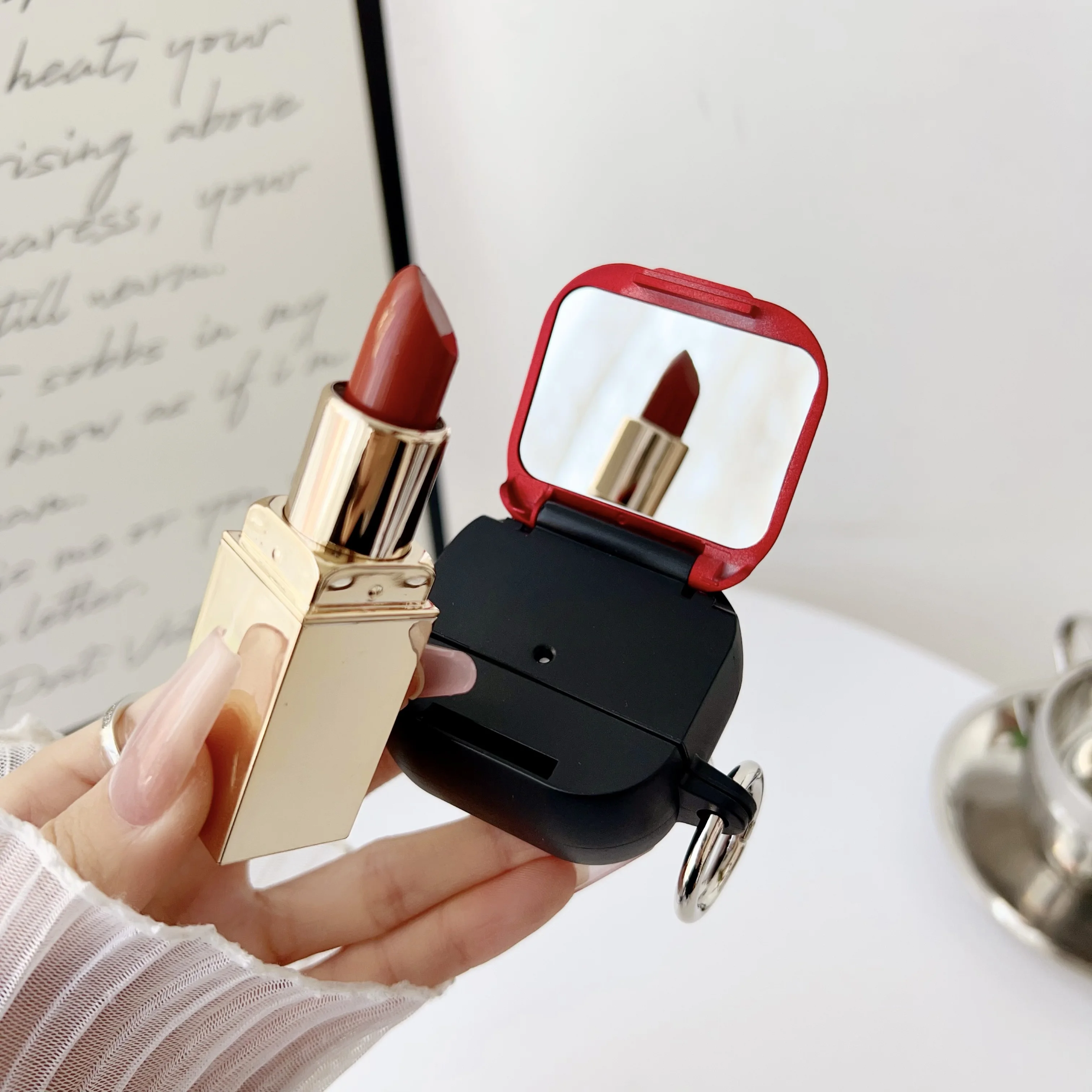 Mirror Cover Pendant Minimalist Style For Apple Airpods Pro1/2/3/4 Apple Airpods Bluetooth Headset Protective Case
Mirror Cover Pendant Minimalist Style For Apple Airpods Pro1/2/3/4 Apple Airpods Bluetooth Headset Protective Case