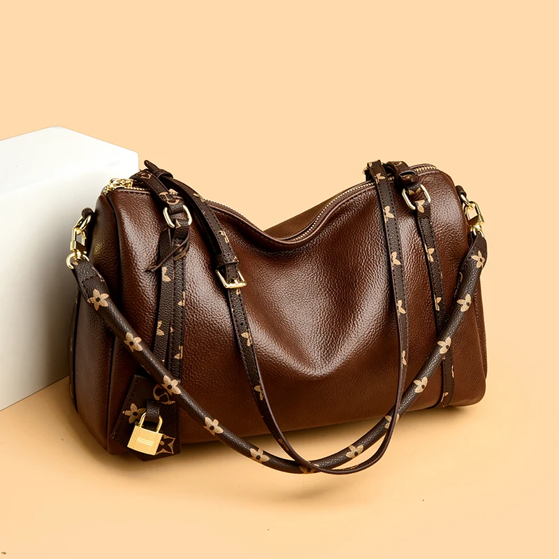 Women Tote Bag 2025 New Fashion PU Leather Women's Shoulder Bags Large Capacity Classic Design Female Crossbody Bolsa Sac A Main
Women Tote Bag 2025 New Fashion PU Leather Women's Shoulder Bags Large Capacity Classic Design Female Crossbody Bolsa Sac A Main