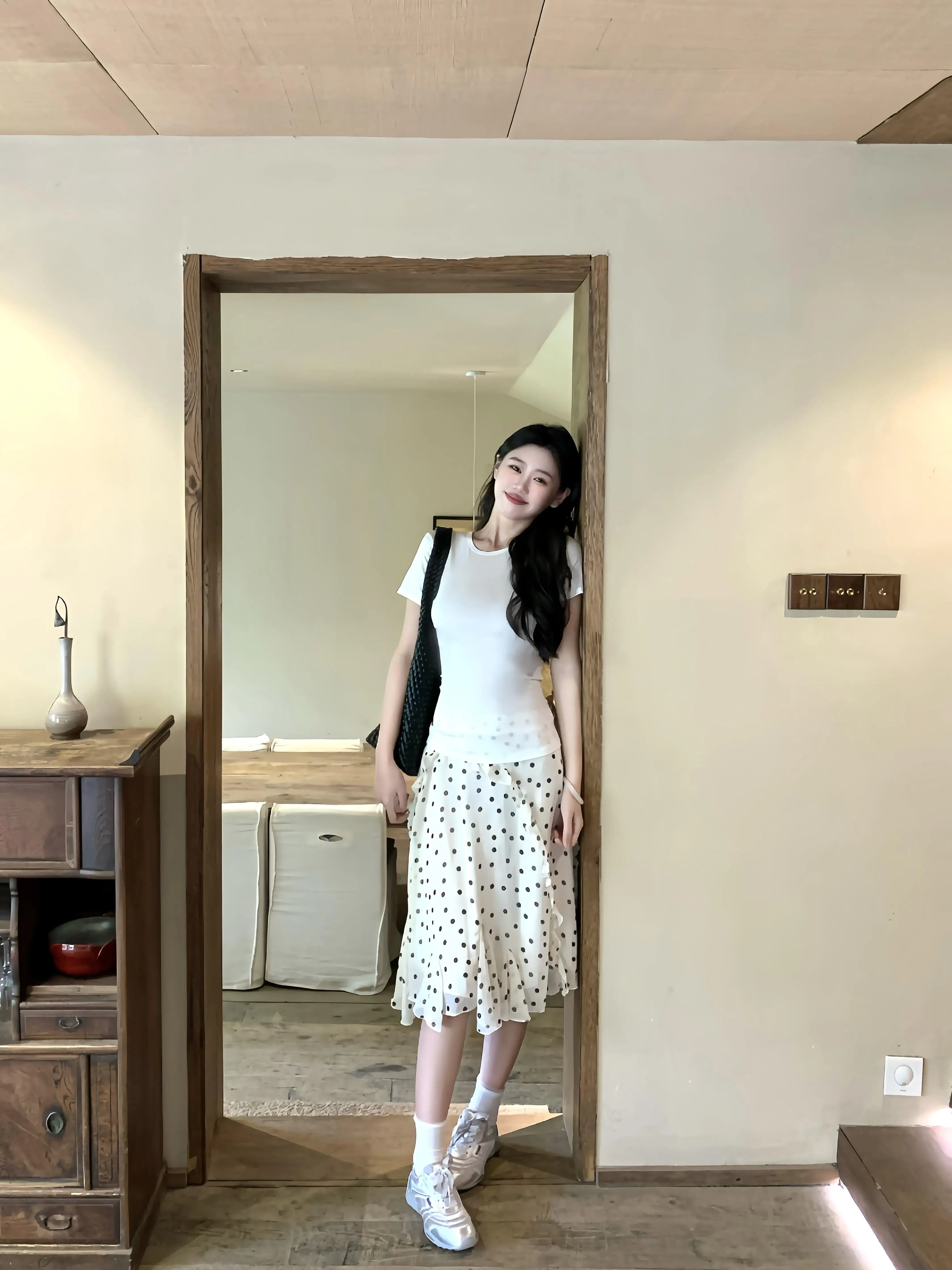 Casual American Retro Style Asymmetrical Hem Polka Dot Midi Skirt Women's Spring Summer New Fashion Casual City Commute Skirt
Casual American Retro Style Asymmetrical Hem Polka Dot Midi Skirt Women's Spring Summer New Fashion Casual City Commute Skirt