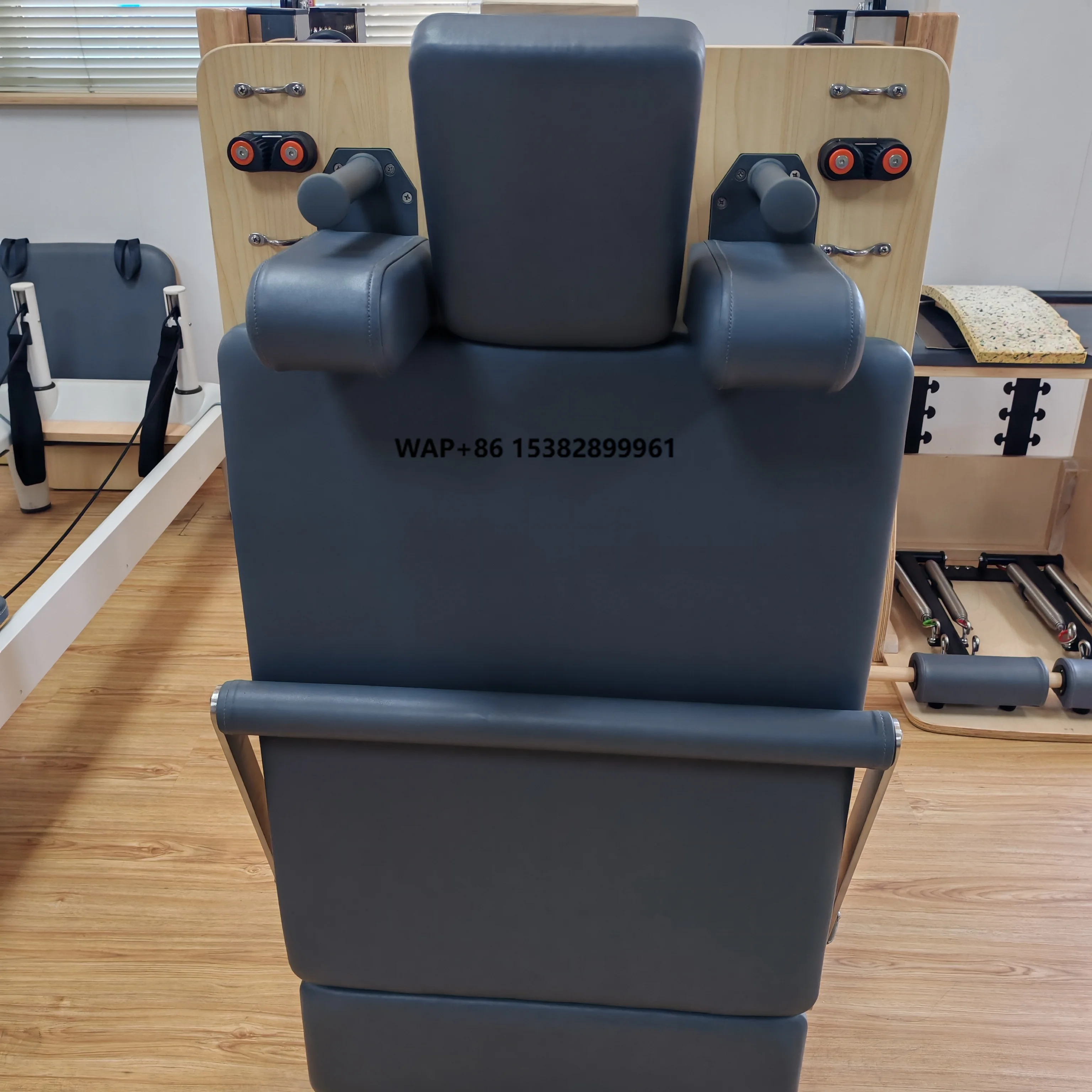 High-end Wood Reformer Bed Training Pilates Yoga Trainer Exercises Workouts Body Fitness Yoga Oak Pilates Reformer
High-end Wood Reformer Bed Training Pilates Yoga Trainer Exercises Workouts Body Fitness Yoga Oak Pilates Reformer