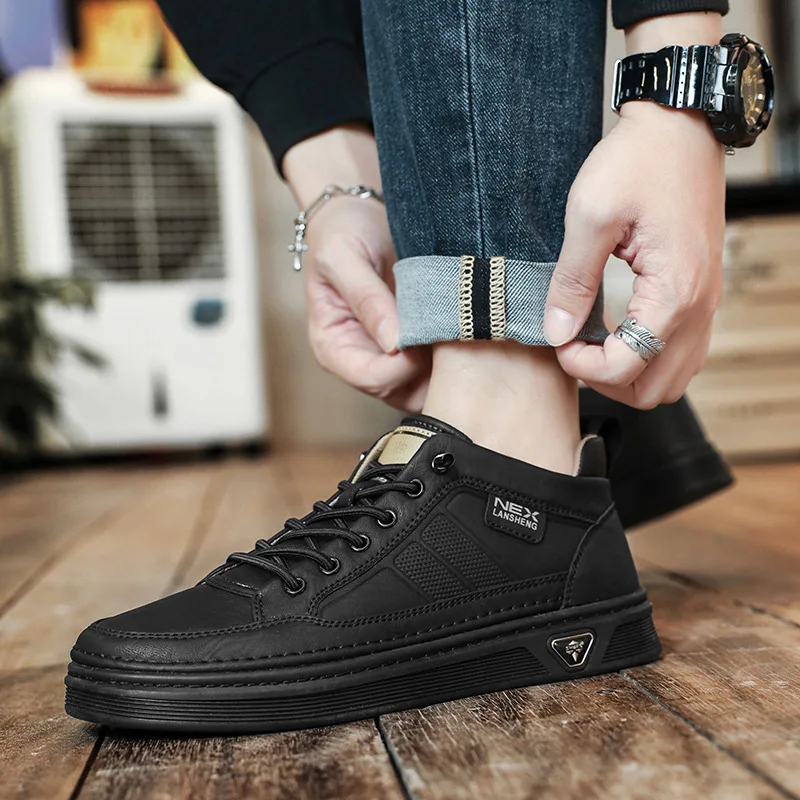 New Men Boots Winter High Top Leather Shoes Fashion Cotton Shoes Fashion Ankle Boots Business Casual Outdoor Shoes Male Sneakers
New Men Boots Winter High Top Leather Shoes Fashion Cotton Shoes Fashion Ankle Boots Business Casual Outdoor Shoes Male Sneakers