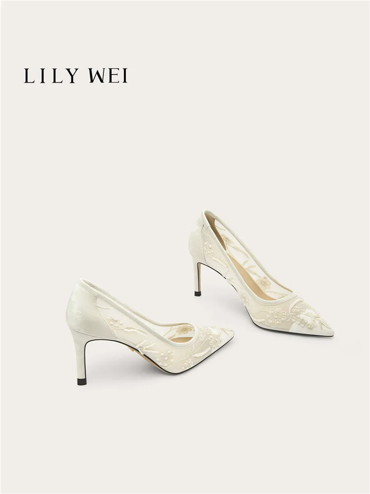 Spring and summer pointed shallow mouth embroidered pearl wedding shoes banquet big size small size slim high-heeled women shoes
Spring and summer pointed shallow mouth embroidered pearl wedding shoes banquet big size small size slim high-heeled women shoes