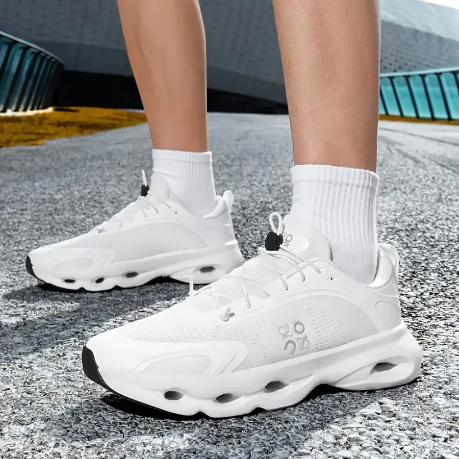 Fashionable And Breathable Mesh Sports Training Shoes Comfortable And Ventilated with Shock Absorption Rebound Slip Resistance
Fashionable And Breathable Mesh Sports Training Shoes Comfortable And Ventilated with Shock Absorption Rebound Slip Resistance